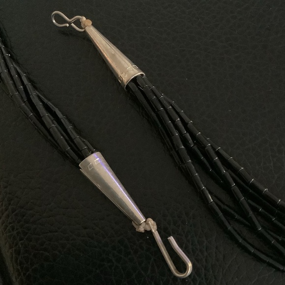 Elegant Black and Silver Pendant Necklace - Picture 5 of 5